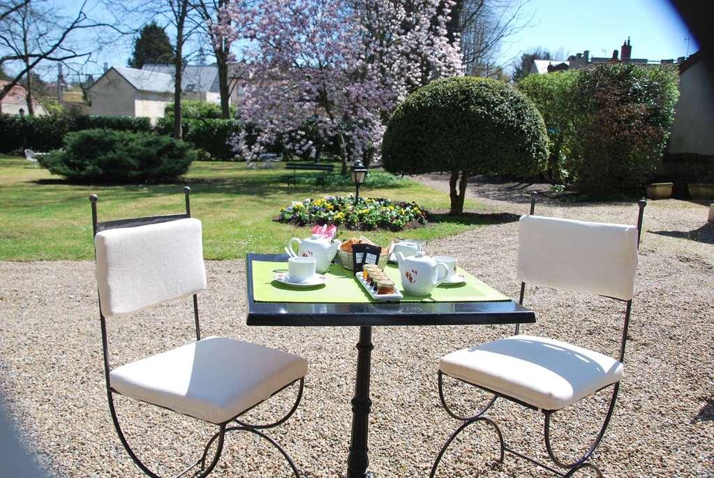 Le Clos De Bourgogne Moulins  Restaurace fotografie